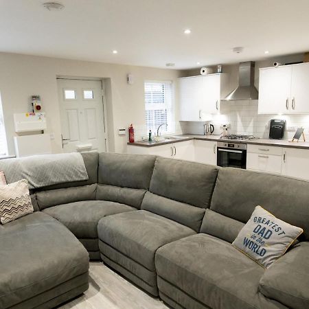 Townhouse In The Heart Of Poole With Beach Hutアパートメント エクステリア 写真