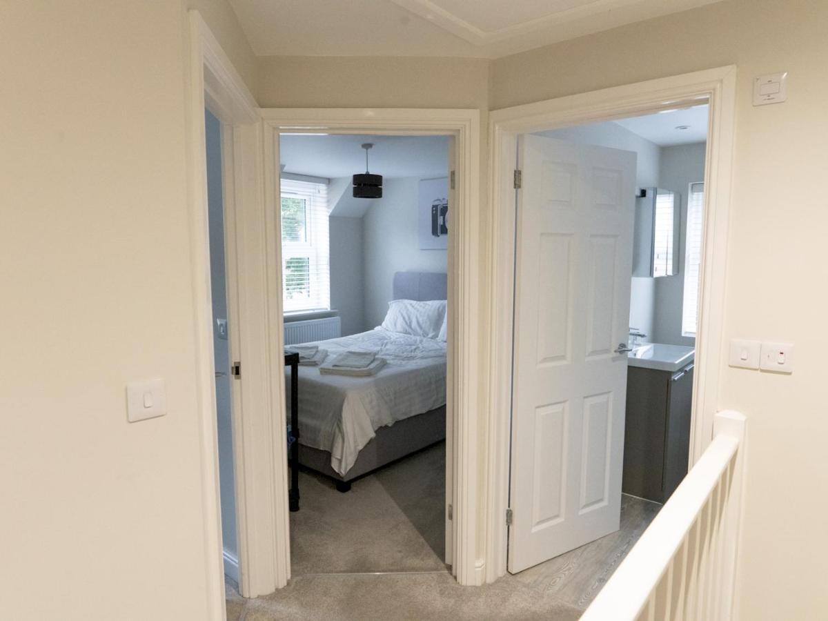 Townhouse In The Heart Of Poole With Beach Hutアパートメント エクステリア 写真