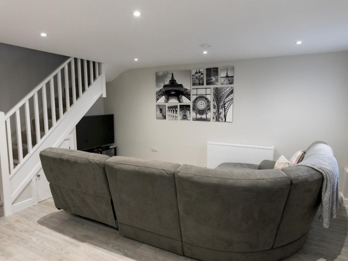 Townhouse In The Heart Of Poole With Beach Hutアパートメント エクステリア 写真