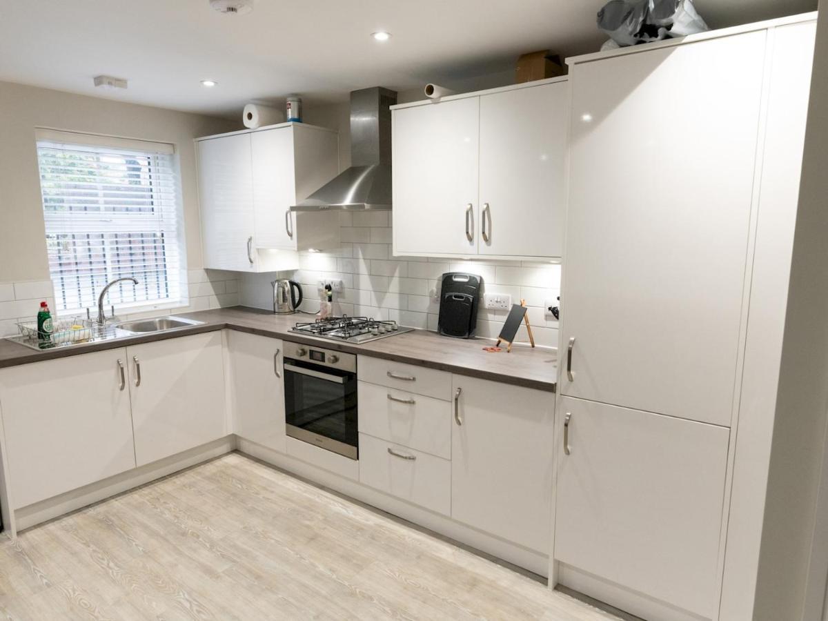 Townhouse In The Heart Of Poole With Beach Hutアパートメント エクステリア 写真